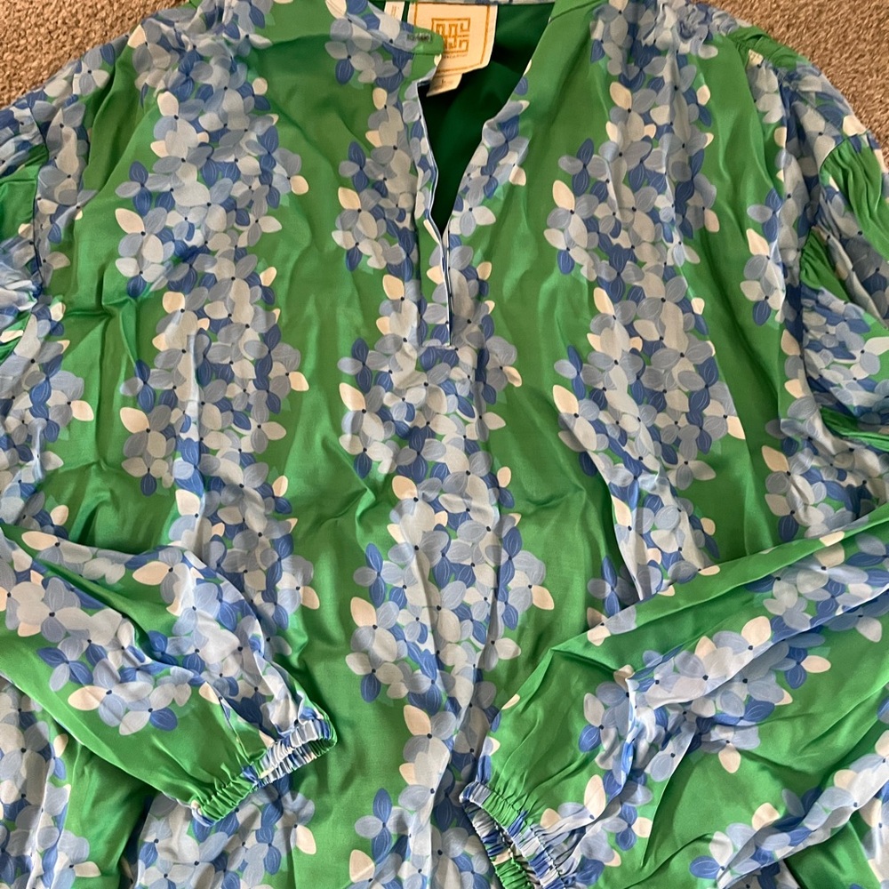 Great top for spring!! - Picture 3 of 3